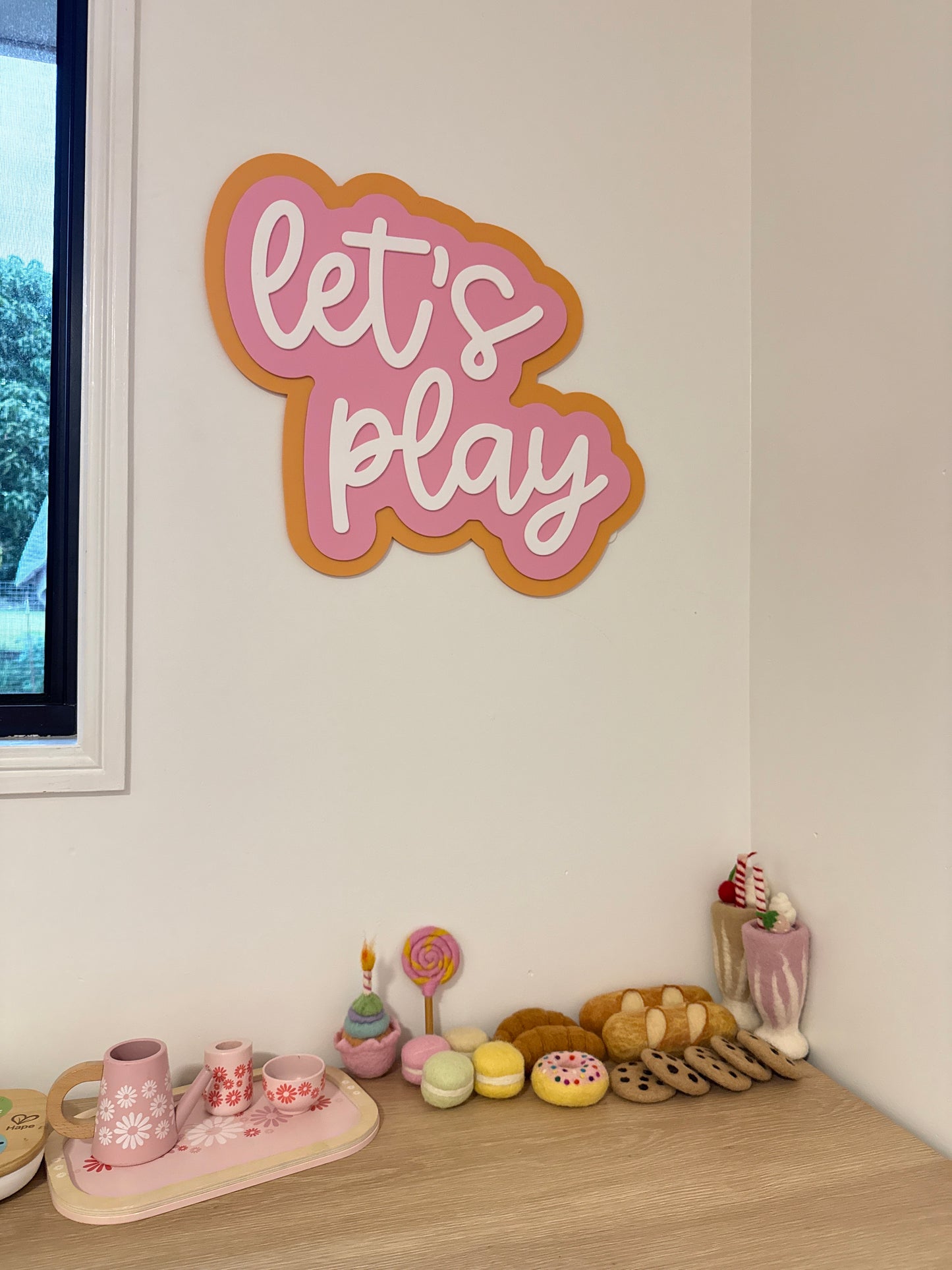 Let’s Play sign
