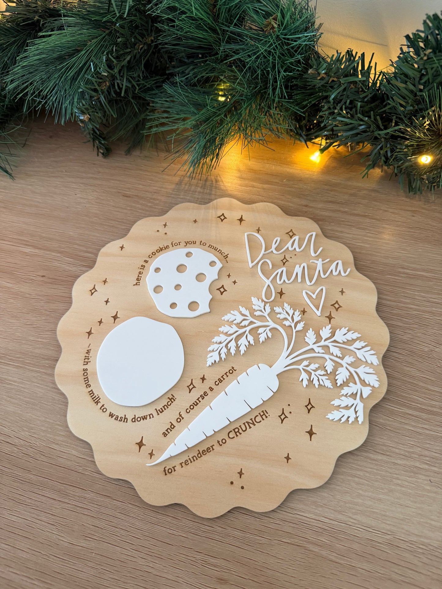 Scalloped Santa Tray Keepsake